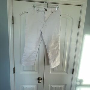 1822 White Cropped Jeans size 16